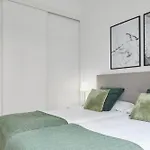 150m Playa La Concha + Aa + Parking Lägenhet *